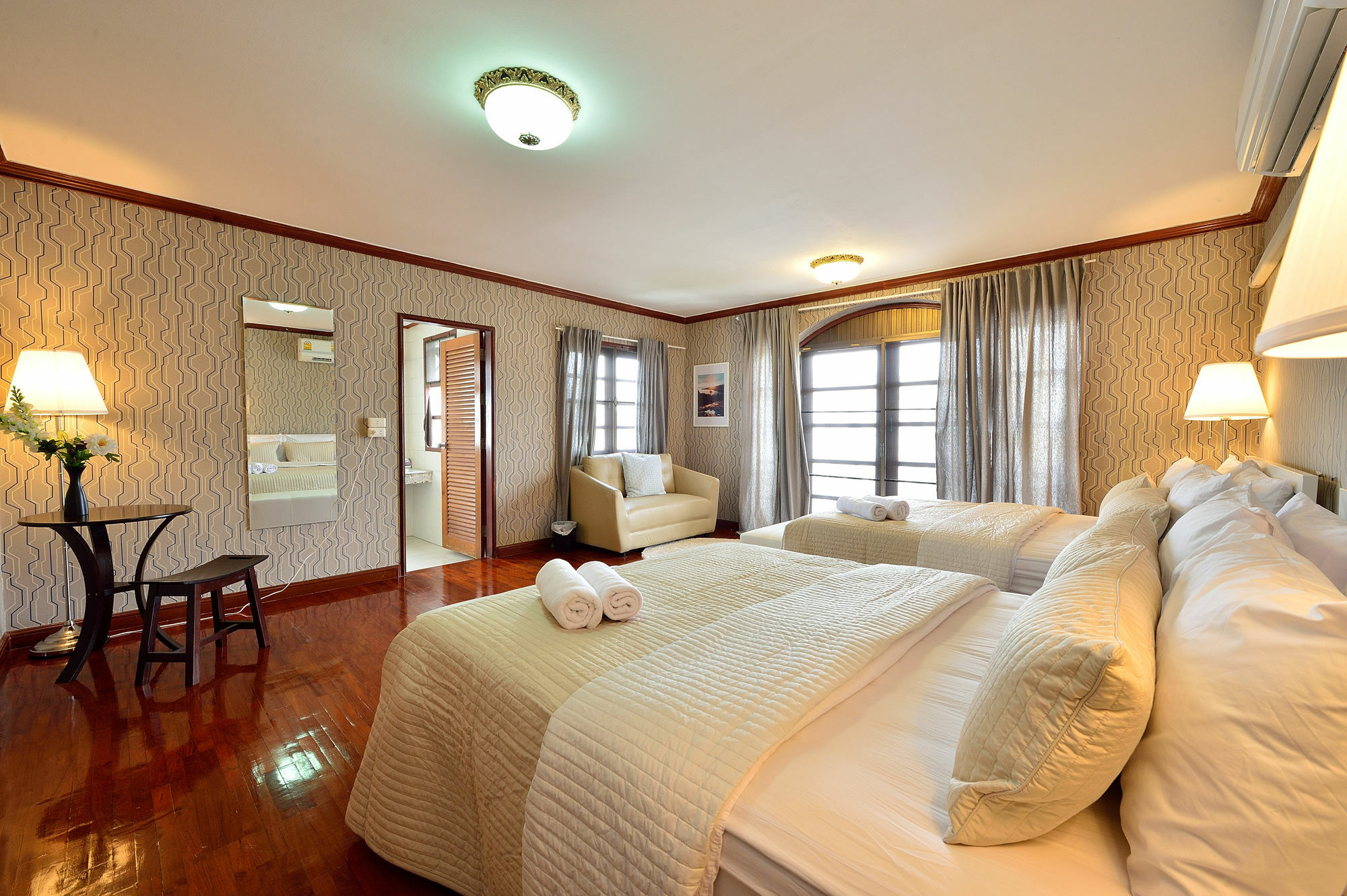 Lost And Found Bed And Breakfast Bangkok Bagian luar foto