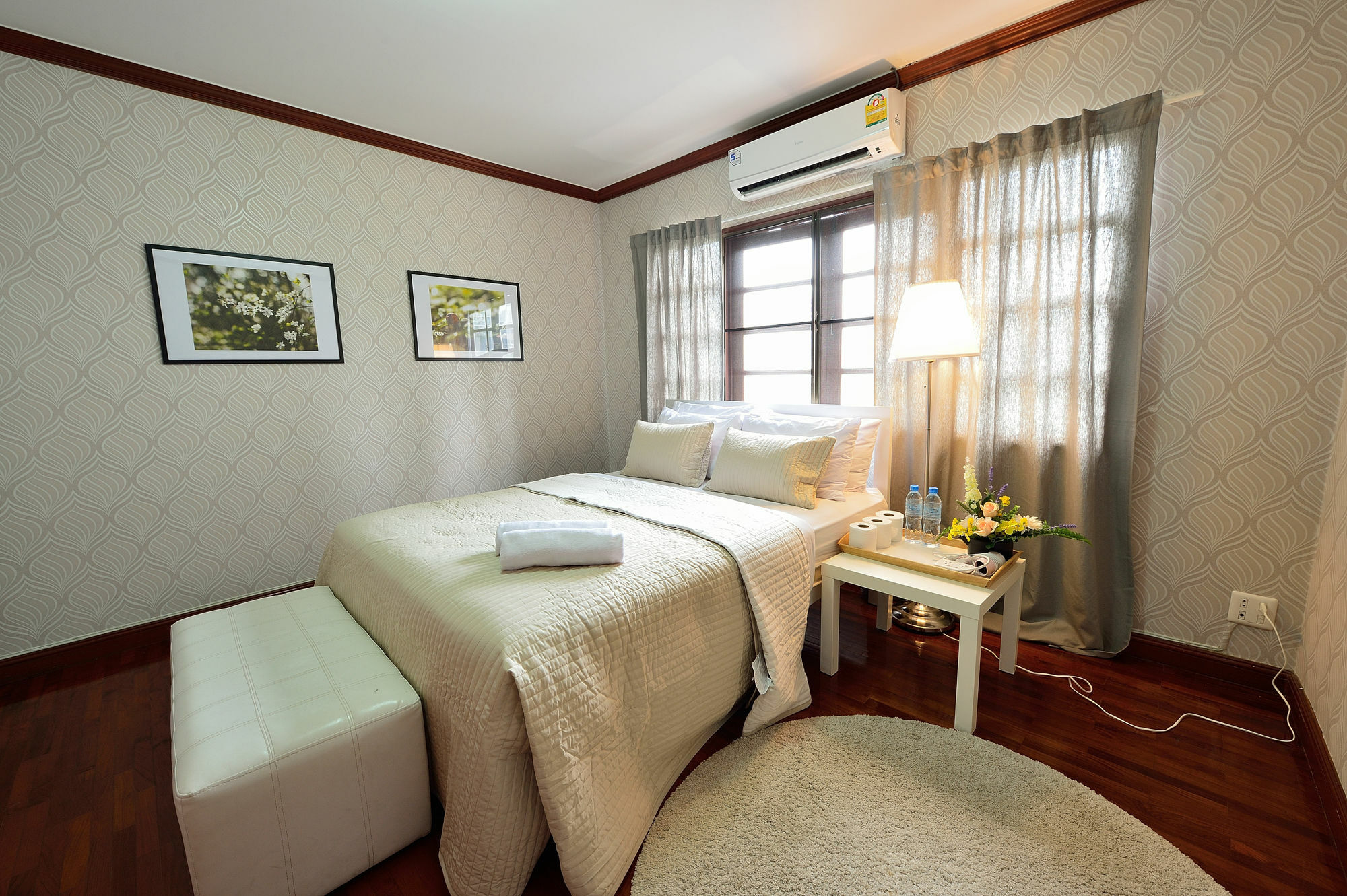 Lost And Found Bed And Breakfast Bangkok Bagian luar foto